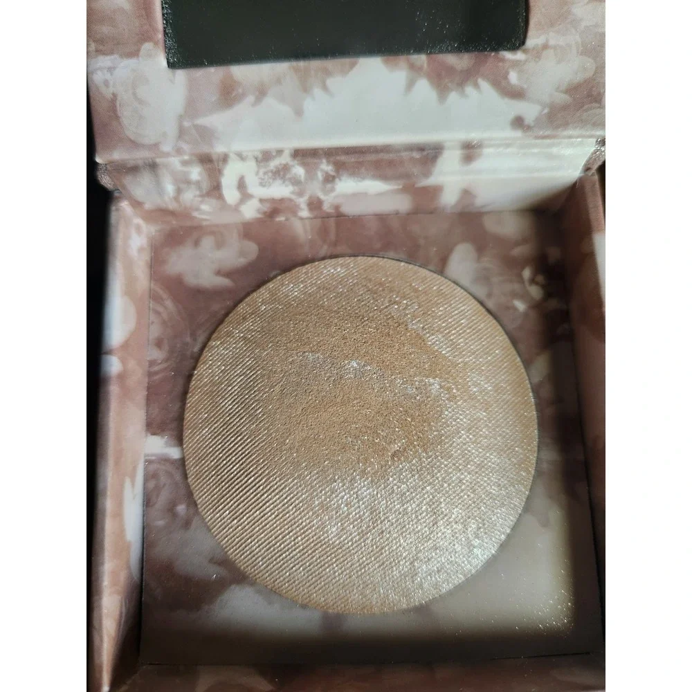 Urban Decay Naked Illuminated Face & Body Powder Luminous FULL SIZE RARE